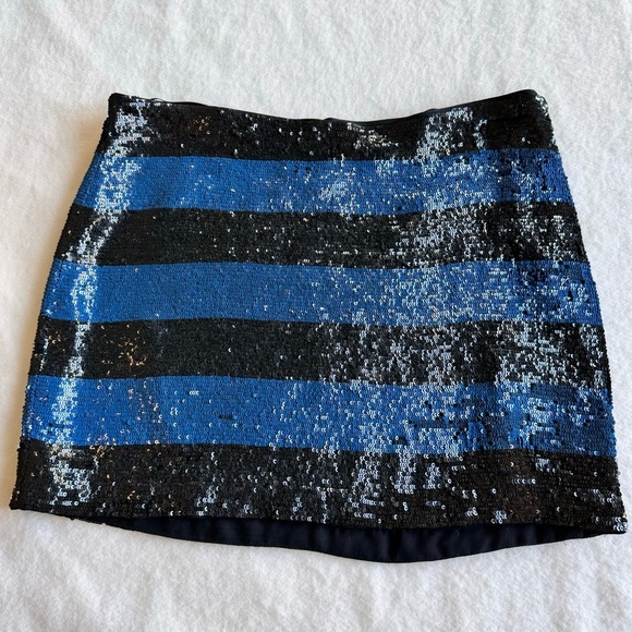 Haute Hippie Sequin Striped Blue | Black  Mini Skirt Size S - Picture 2 of 8